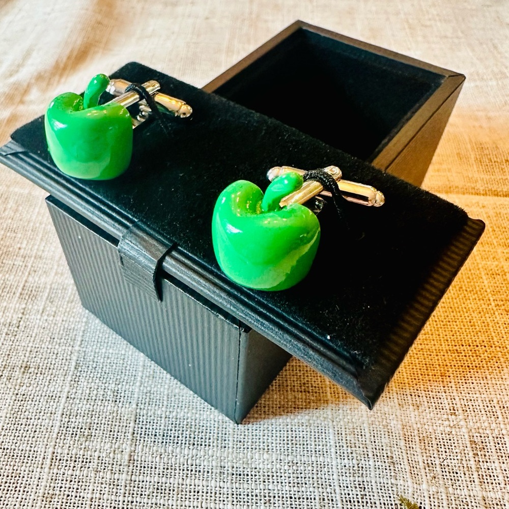 NIB Link Up Enamel Green Apple Cufflinks RARE